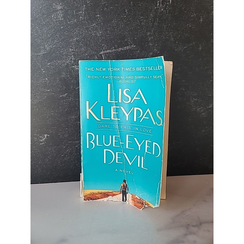 The Travis Family Ser.: Blue-Eyed Devil by Lisa Kleypas (2009, Mass Market)